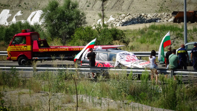 200 души блокираха Е-79 край Враца заради честите катастрофи