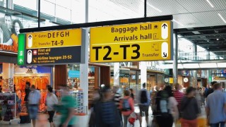 Италия и Австрия се присъединиха в неделя към нарастващия брой