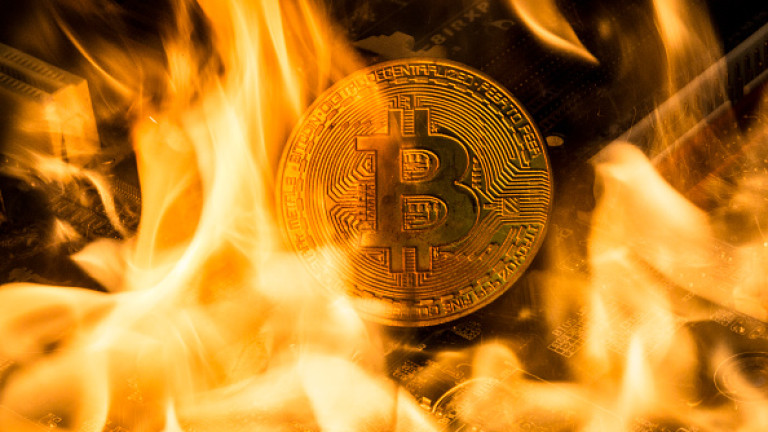 Bitcoin с ново дъно - падна под $6000