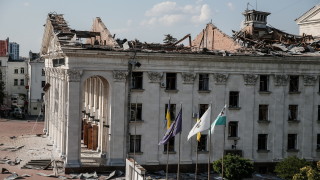 Ракетният удар на Русия по украинския град Чернигов през уикенда