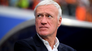 На Дидие Дешан са предложили да ръководи клуб от Саудитска