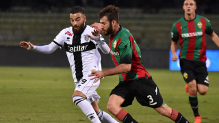 Италианският футболист Алесандро Фавали който бе диагностициран с коронавирус вече