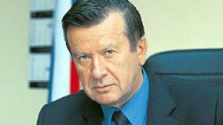 Досегашният руски премиер оглавява „Газпром"?