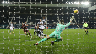 Лийдс разгроми Уест Бромич с 5 0 на неговия стадион Срещата