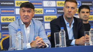 Президентът на БФС Борислав Михайлов представи новия селекционер на нациналния