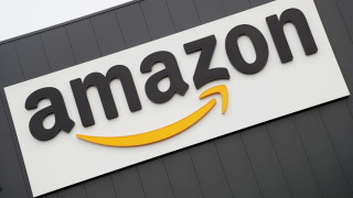 Amazon агитира служители да се ваксинират с лотария за 500 000 долара 