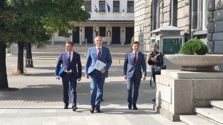 Карадайъ се готви за важни избори предвид многото кризи в страната