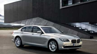 BMW 7-Series 2009 Individual дебютира в Женева