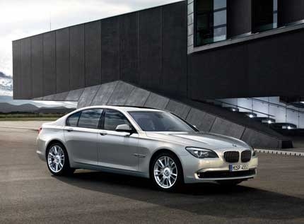 BMW 7-Series 2009 Individual дебютира в Женева