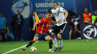 Манчестър Юнайтед е отправил оферта към Динамо Загреб за испанския