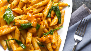 Penne alla Vodka:  бърза, ароматна и неустоимо кремообразна паста, готова за 15 минути