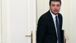Стойнев национализира ерепетата, ако не платят 320 млн. лв. до утре