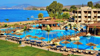Съюзът на потребителите в Гърция съобщи за измамени туристи от