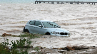 Избягвайте наводнените райони в Гърция, съветва МВнР