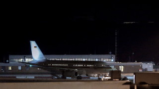 Властите в Германия разследват възможен саботаж срещу самолета на канцлера