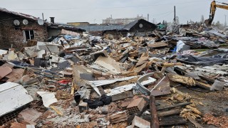 Хората обитавали съборените незаконни постройки в кв Захарна фабрика в