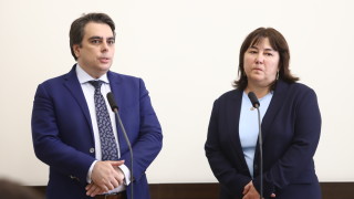 Правителството в нарушение се отказало от Еврозоната, отсече Василев