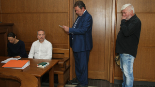 Болен съдебен заседател отложи делото за сградата-убиец на „Алабин” 