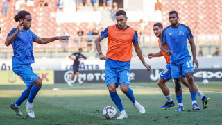 Левски губи универсален футболист в средата на терена