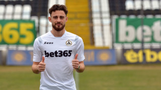 Николай Христов е вече футболист на Славия Нападателят подписа днес