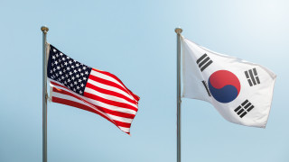 Южна Корея и САЩ са обсъдили разполагането на ядрен самолетоносач