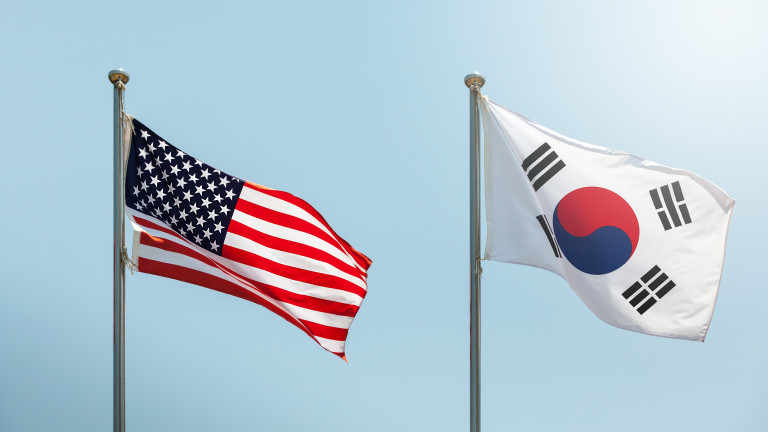 Южна Корея и САЩ са обсъдили разполагането на ядрен самолетоносач,