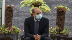 Защо кралският двор скри, че Уилям е с коронавирус