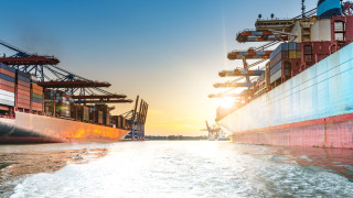 Световното търговско корабоплаване e изправено пред риск от потъване тъй