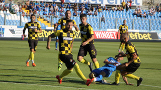 Вече бившият защитник на Ботев Пловдив Иван Бандаловски използва