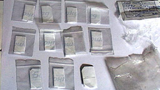 Кокаин за над 400 хил. лв. хванаха на летище София