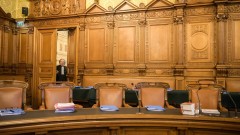 Трима българи са арестувани във Франция за поругаване на Мемориала на Холокоста в Париж