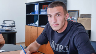 Вратарят на Левски Пламен Андреев подписа нов договор с клуба