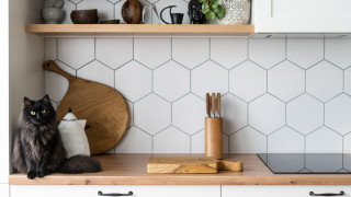 Най-ефикасният начин да почистим кухненската дъска