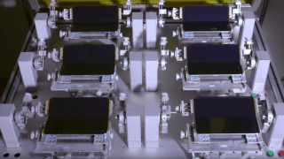 Веднага след представянето на сгъваемия Samsung Galaxy Fold интернет бе