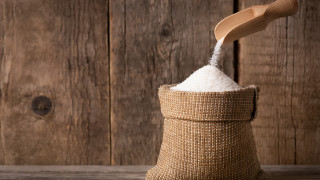 Русия произвежда толкова много захар, че вече няма къде да я съхранява