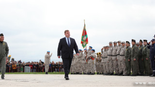 Възстановеното Висше военновъздушно училище приема курсанти и студенти за учебната