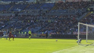 Халфът на Рома Диего Пероти ще бъде извън игра през