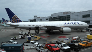 Полетите на много летища в САЩ са отложени заради срив