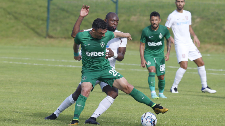 Рапид (Букурещ) пожела Клаудиу Кешеру