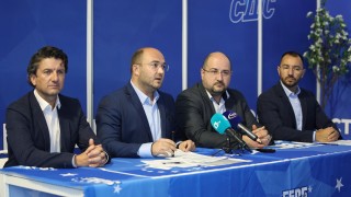 Жената на Андрей Цеков спря 21 обществени поръчки на Столична