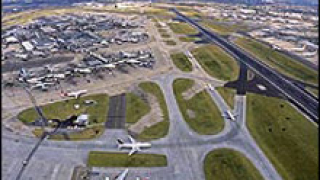 Летище "Хийтроу" затворено за повечето полети от Европа