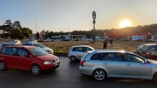 Миньори и синдикати блокираха Прохода на републиката, две магистрали и Дунав мост