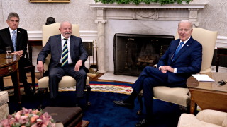 Президентът на САЩ Джо Байдън и бразилският му колега Лула