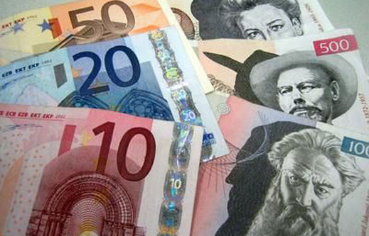 Словения сменя толарите за Евро