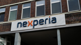 Кризата около нидерландско китайската компания Nexperia производител на ключови микрочипове ескалира