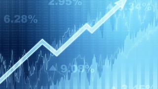 Цената на биткойна се колебае значително след встъпването в длъжност