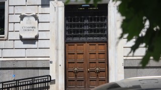 С оспорвано гласуване и напрежение в залата Столичният общински съвет