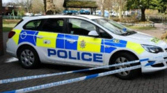 Британската полиция задържа въоръжен мъж в центъра на Лондон