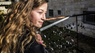 Израелската армия задържа палестинска активистка по подозрение в подбуждане към насилие