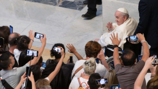 Папа Франциск подхрани слуховете за бъдещето на своя понтификат като